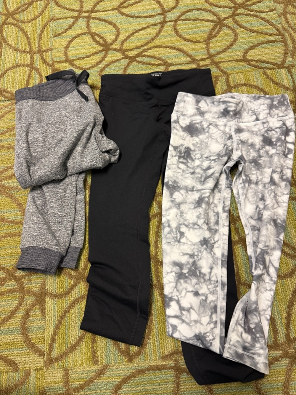 Athleta Kids Black and Gray Tie-Dye & Solid Cropped Leggings Set Sz M 7-10